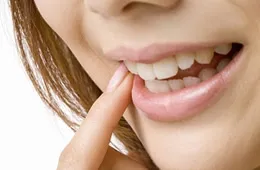 インプラントとは?